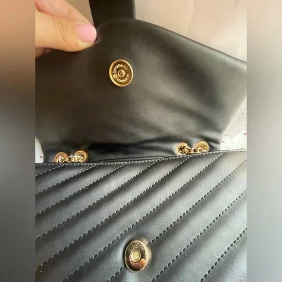 Call it Spring Shoulder Bag - Picture 4 of 7